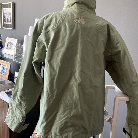 NorthFace Ski Jacket - Picture 5 of 8